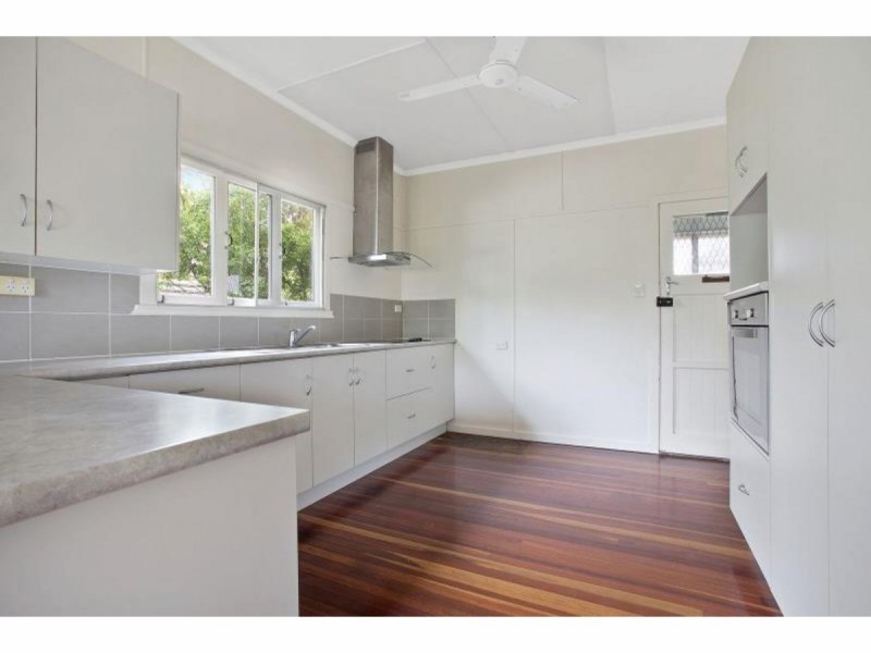 202 High Street, Berserker QLD 4701